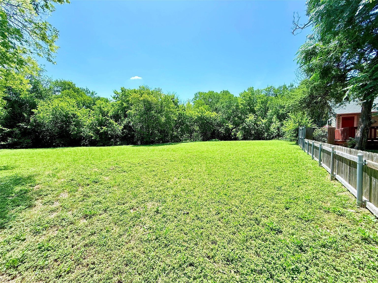 1216 W Clarendon Dr Dallas, TX 75208 | Land/Lot