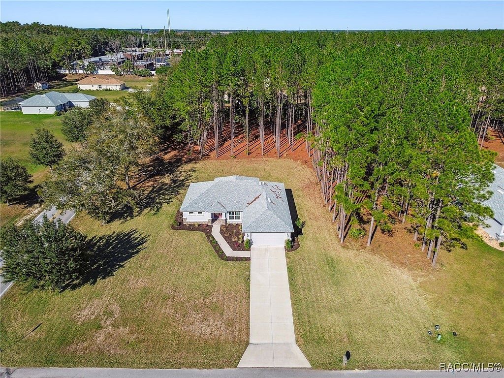 65 E Boston St Hernando, FL 34442  | Single Family