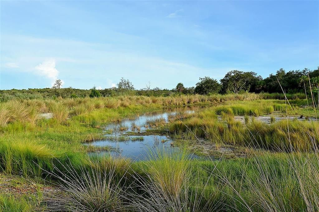 388 Aruba Cir UNIT 201 Bradenton, FL 34209  | Condominium