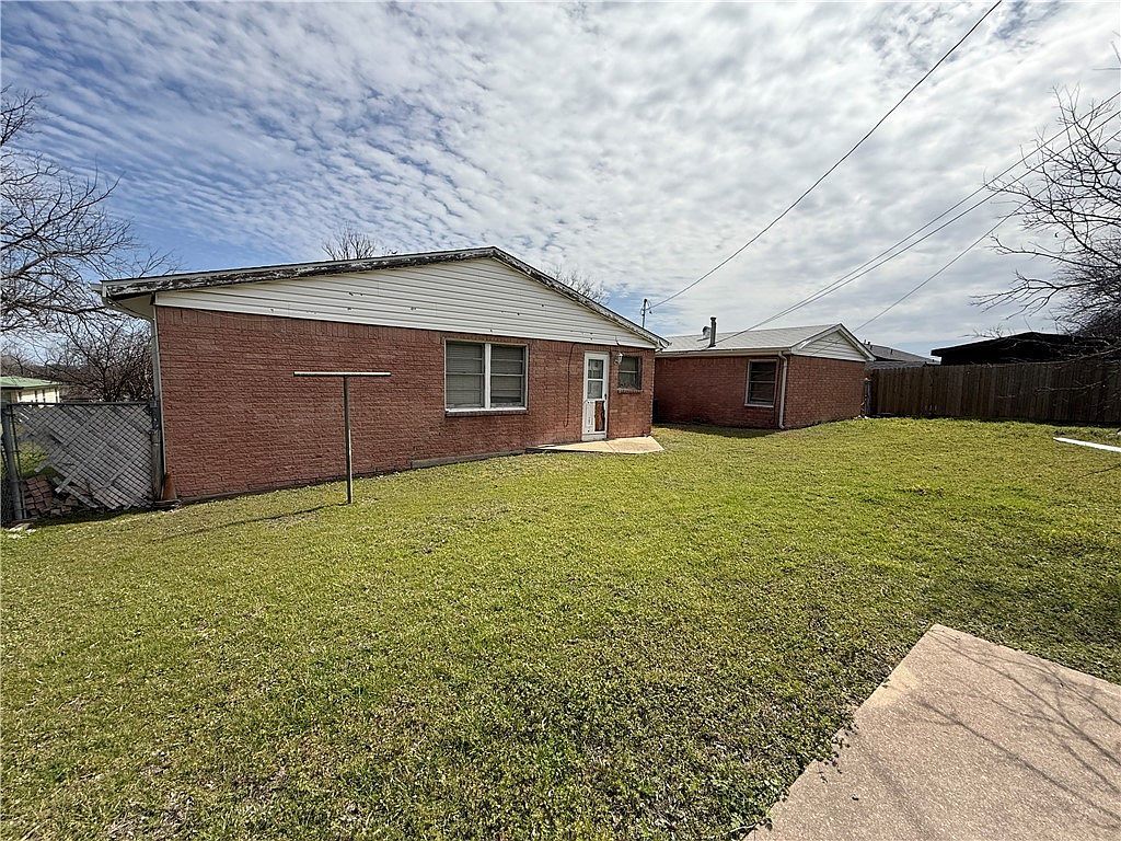 708 S 32nd St Temple, TX 76501  | Single Family