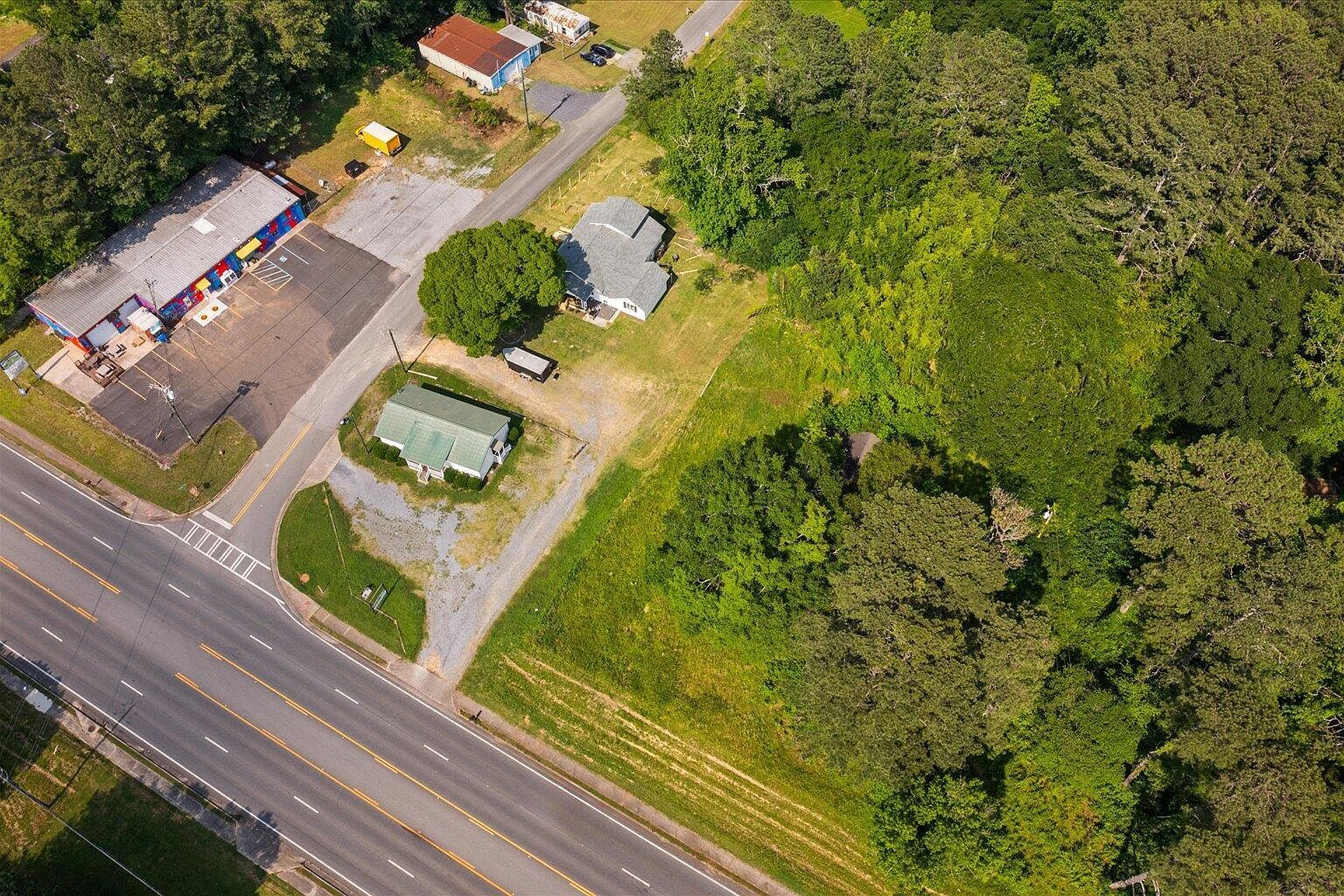 3050 Cleveland Hwy Dalton, GA 30721 | Single Family