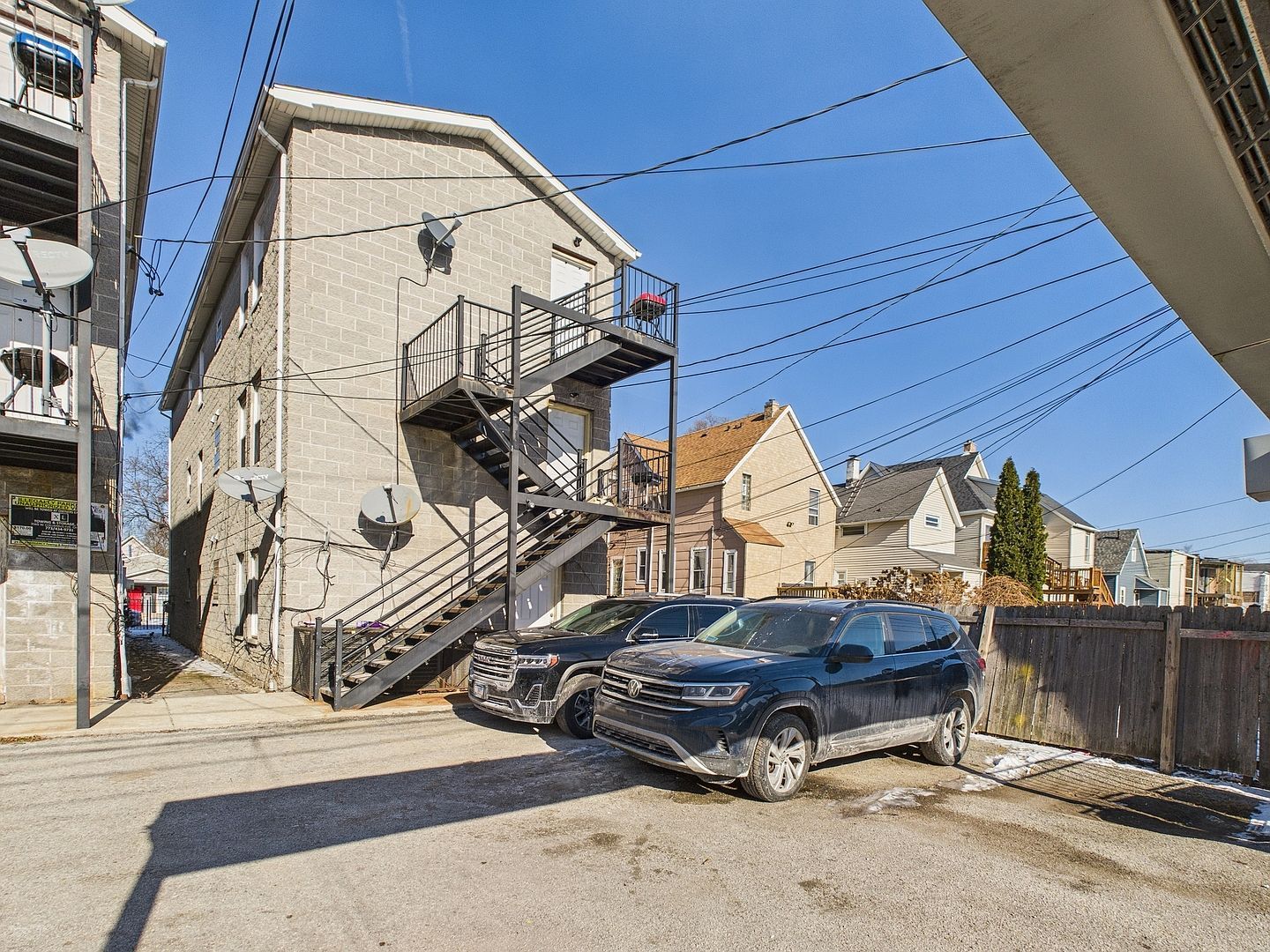 1415 E 71st Pl Chicago, IL 60619  | Multi Family