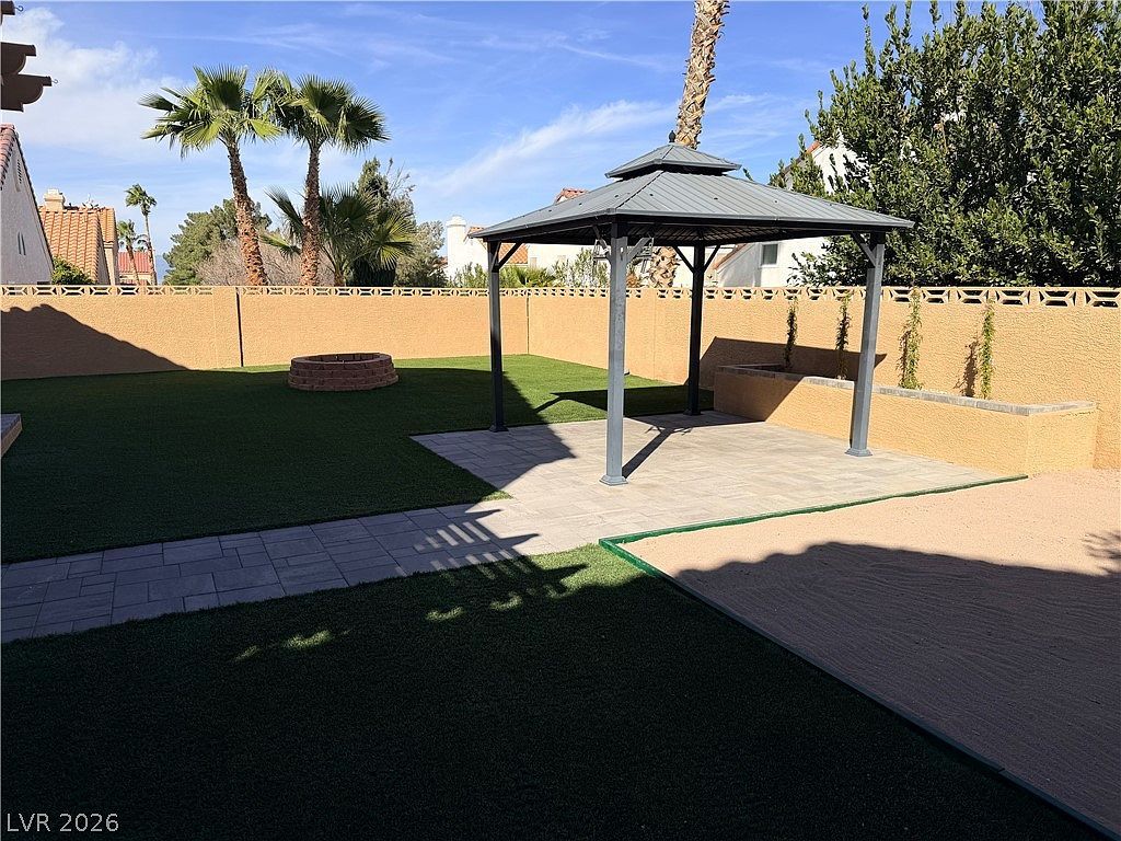 8 Richland Acres Ct Henderson, NV 89074  | Single Family