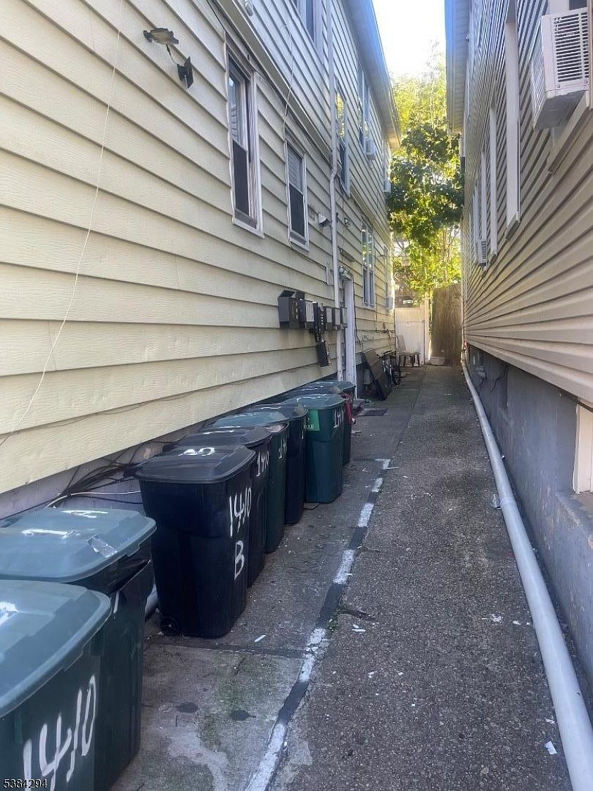 1408 Lexington Pl Elizabeth, NJ 07208 | Multi Family