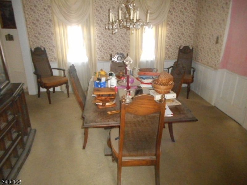 52 E Sumner Ave Roselle Park, NJ 07204  | Single Family