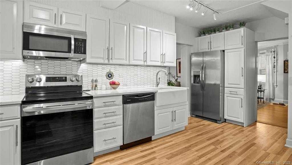 32 Bridge Street, Westport, CT, USA, 6880 - Thumbnail 4