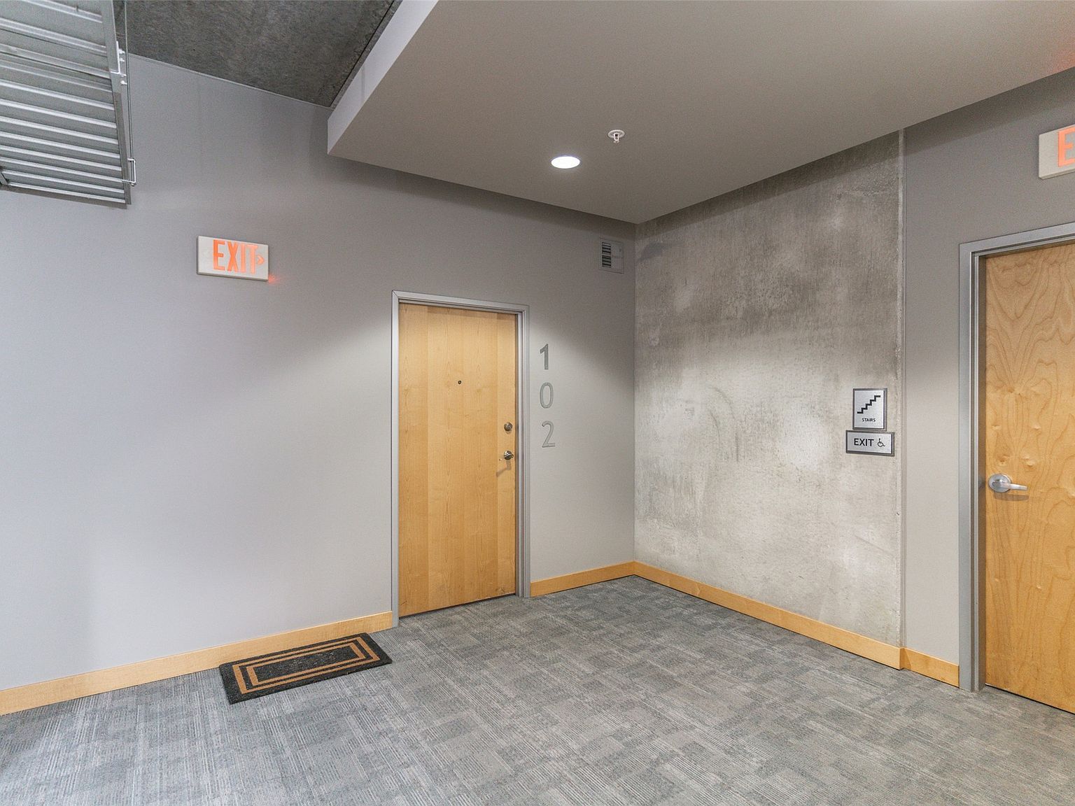 119 4th St #102 Des Moines, IA 50309 | Condominium