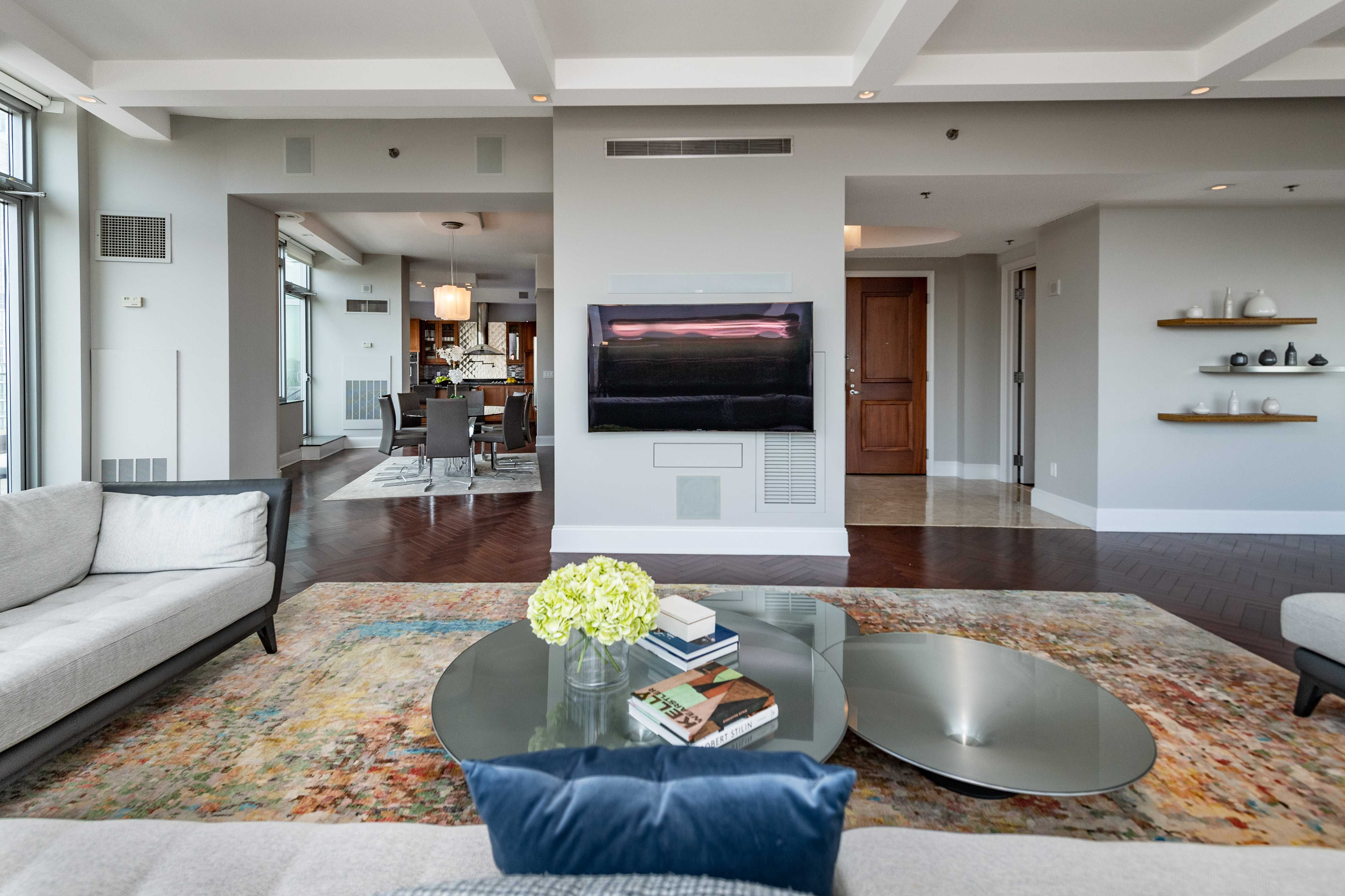 1 Charles Street South, Boston, MA, USA, 2116 - Thumbnail 4