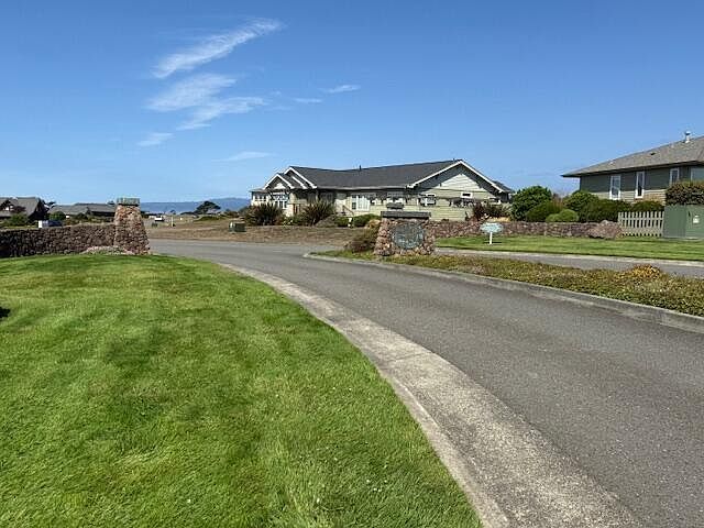 3002 Sandpointe Dr McKinleyville, CA 95519  | Land/Lot