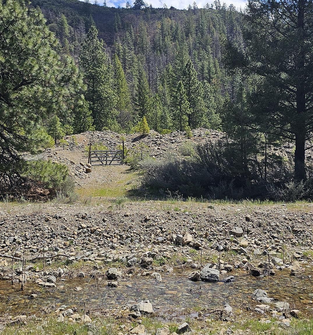 X McAdams Creek Rd Fort Jones, CA 96032  | Land/Lot