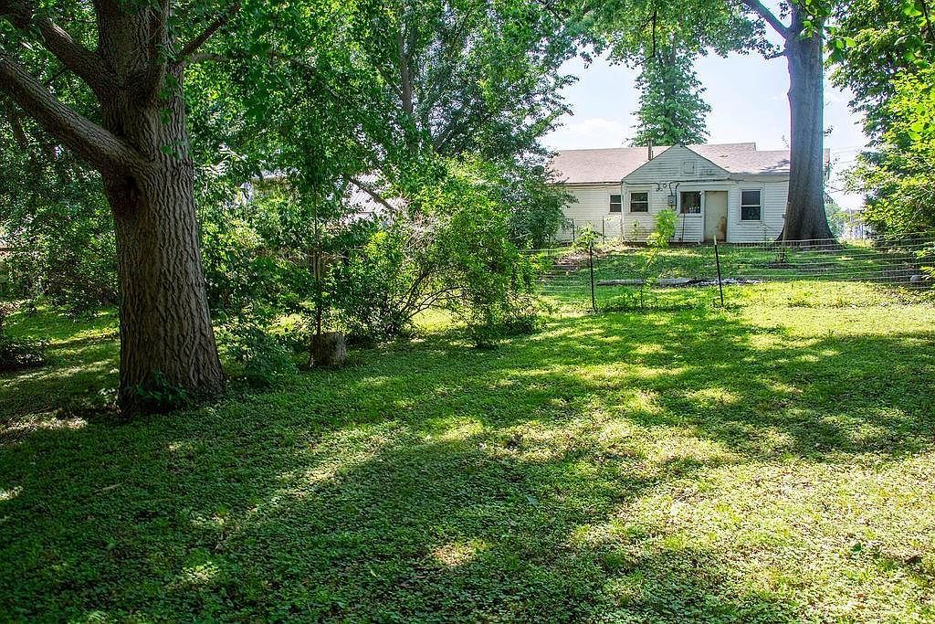 103 E 4th St Carrollton, MO 64633  | Single Family