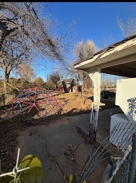 1725 NE 11th St Oklahoma City, OK 73117  | Single Family