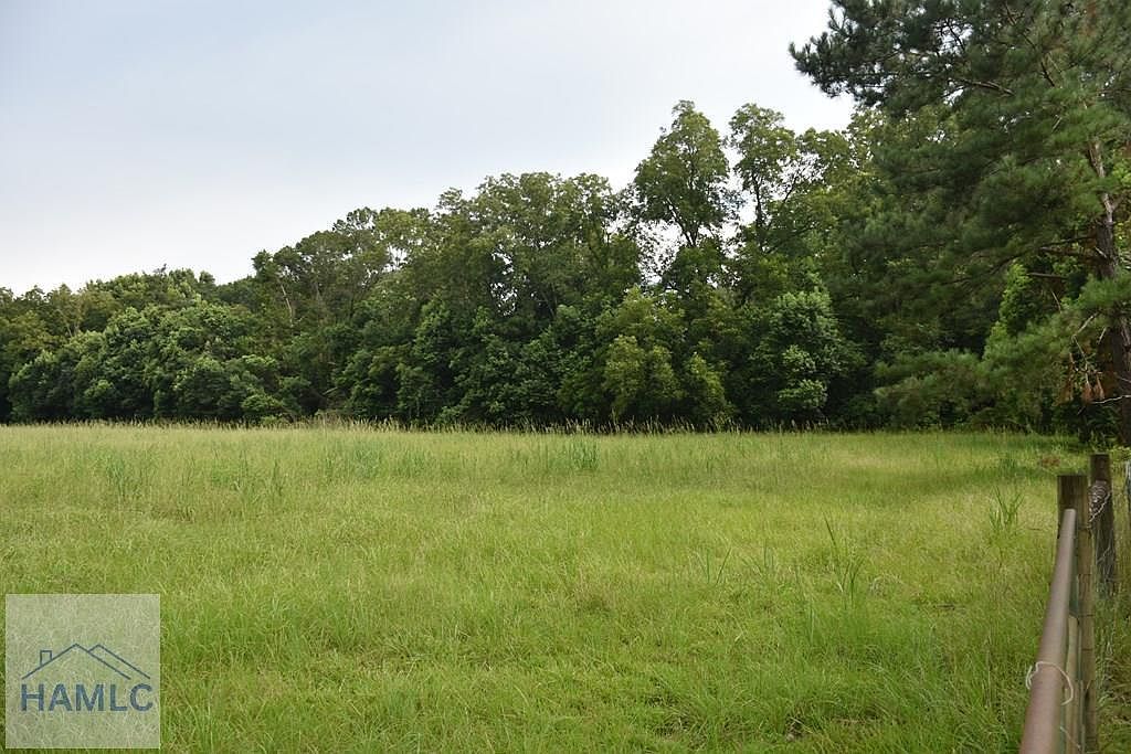 305 S Baker St Glennville, GA 30427 | Single Family