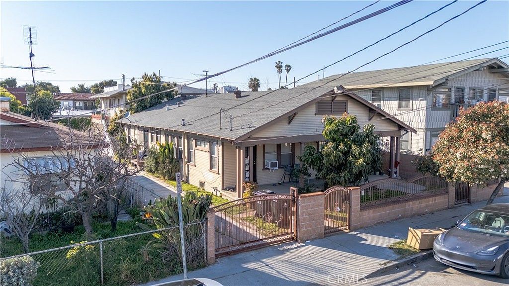 1741 S New England St Los Angeles, CA 90006 | Multi Family