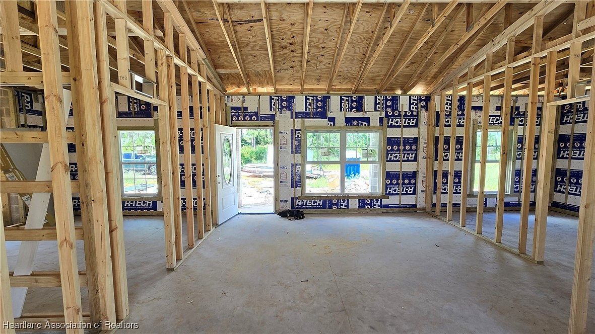 528 Lotus Ave Sebring, FL 33872  | Single Family