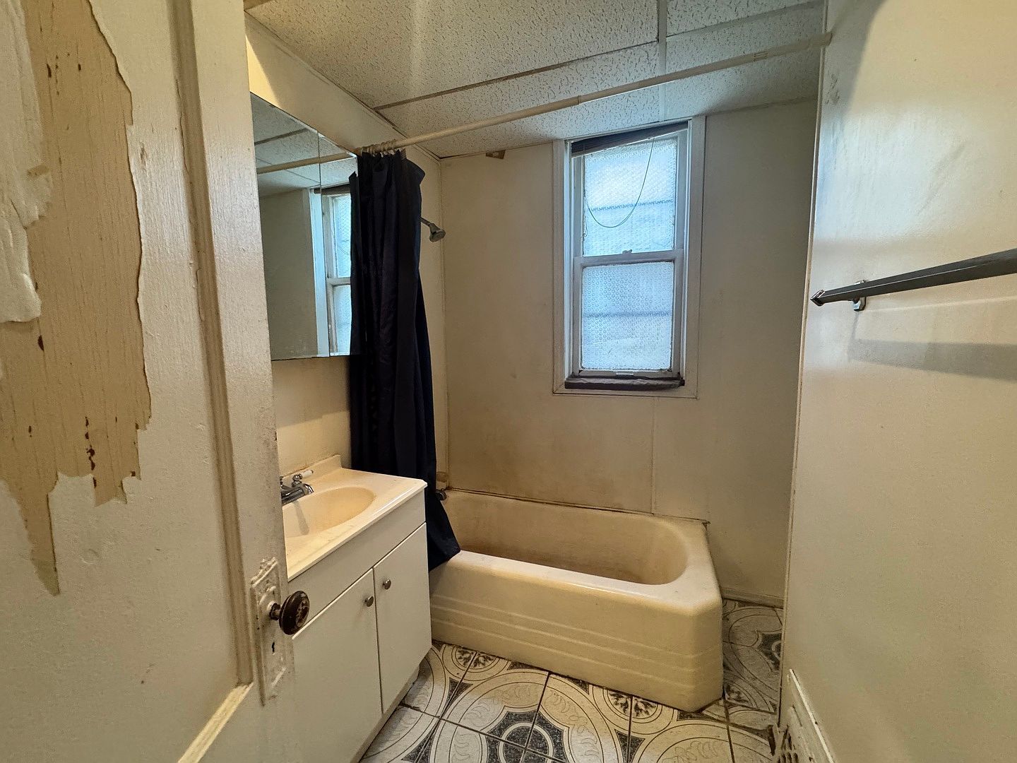 5246 W Congress Pkwy Chicago, IL 60644  | Multi Family