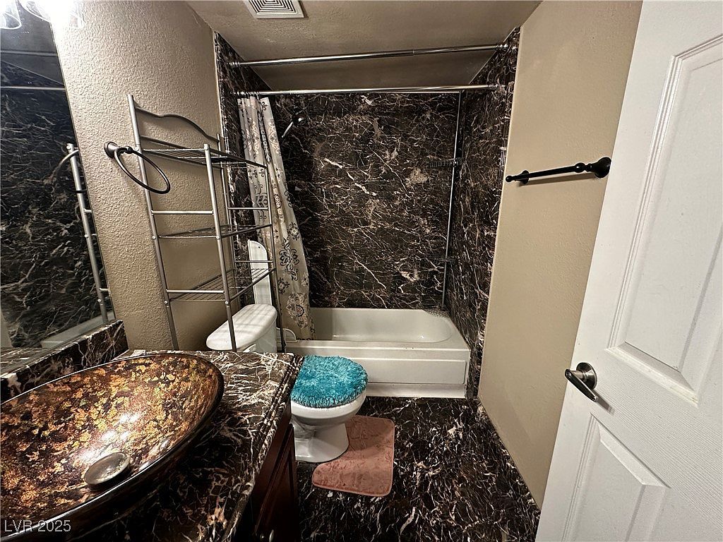 5188 River Glen Dr UNIT 453 Las Vegas, NV 89103 | Condominium