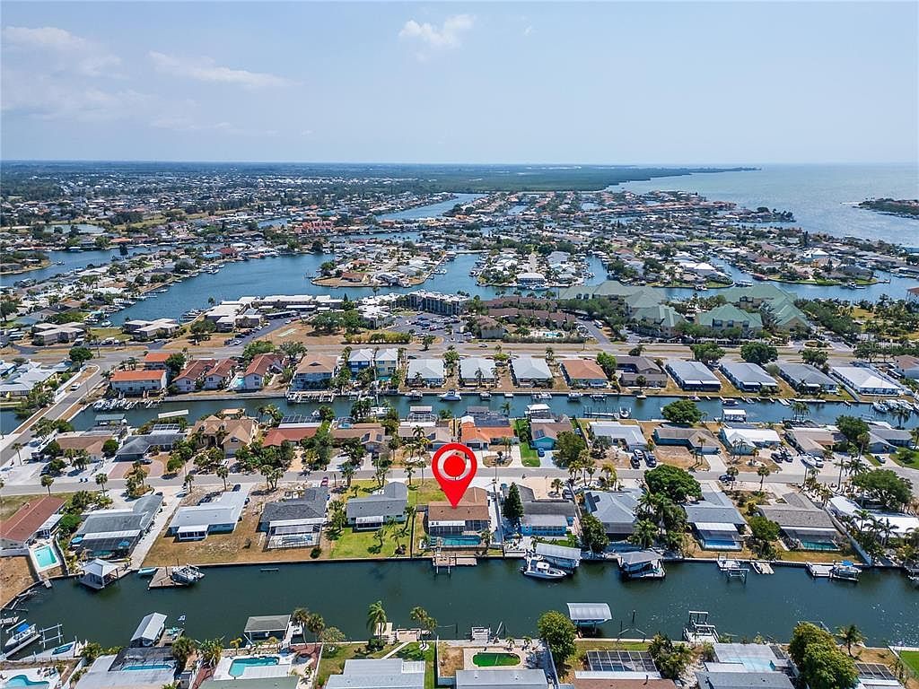 1011 Spindle Palm Way Apollo Beach, FL 33572 | Single Family