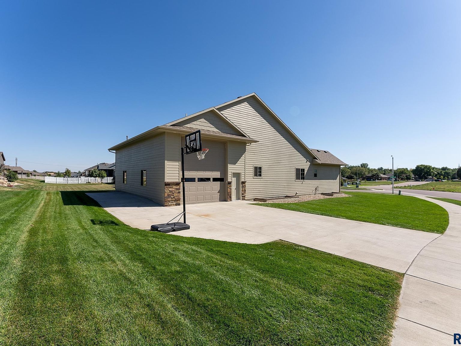 4900 E Cattail Dr Sioux Falls, SD 57110  | Single Family