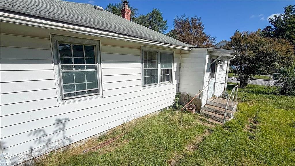 203 Hollywood Ave Hampton, VA 23661 | Single Family