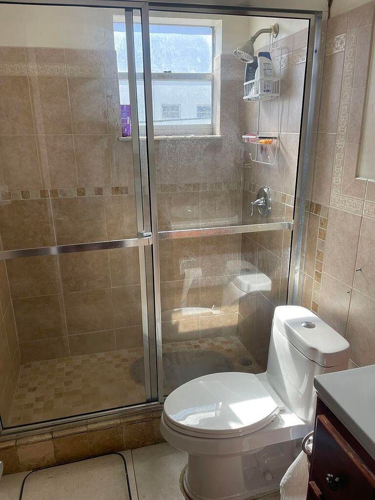 714 NE 10th St APT 205 Hallandale, FL 33009 | Condominium