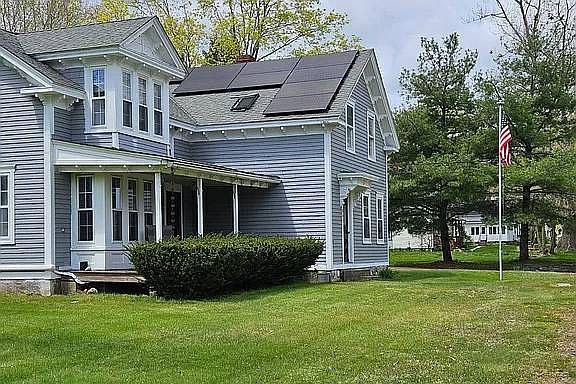 35 Spring St Hope Valley, RI 02832  | Single Family