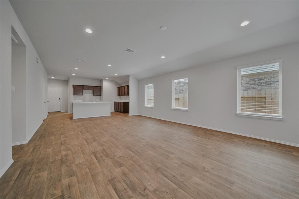 20815 Olive Leaf Street, New Caney, TX, USA, 77357 - Thumbnail 5