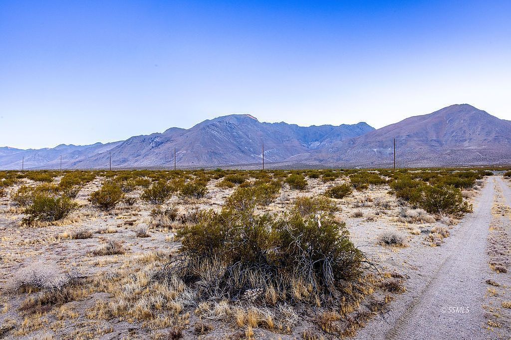 Highway 395 Pearsonville, CA 93527  | Land/Lot