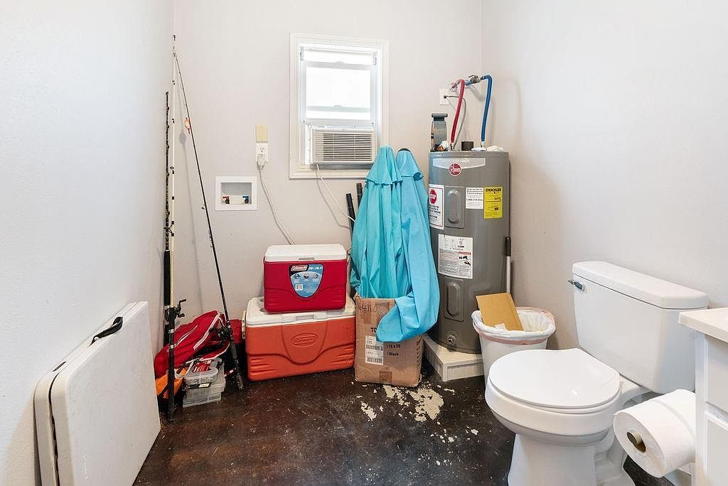 897 Private Rd #683 Bay City, TX 77414  | Single Family