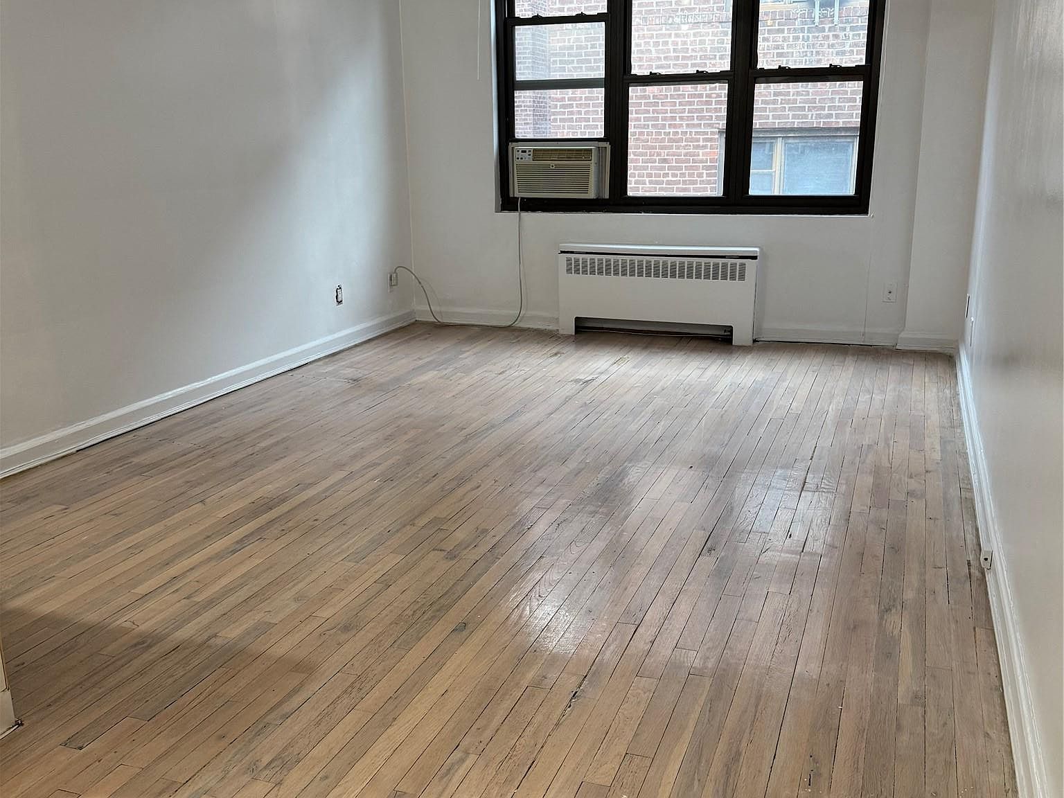 15 Canterbury Rd APT D13 Great Neck, NY 11021 | Condominium