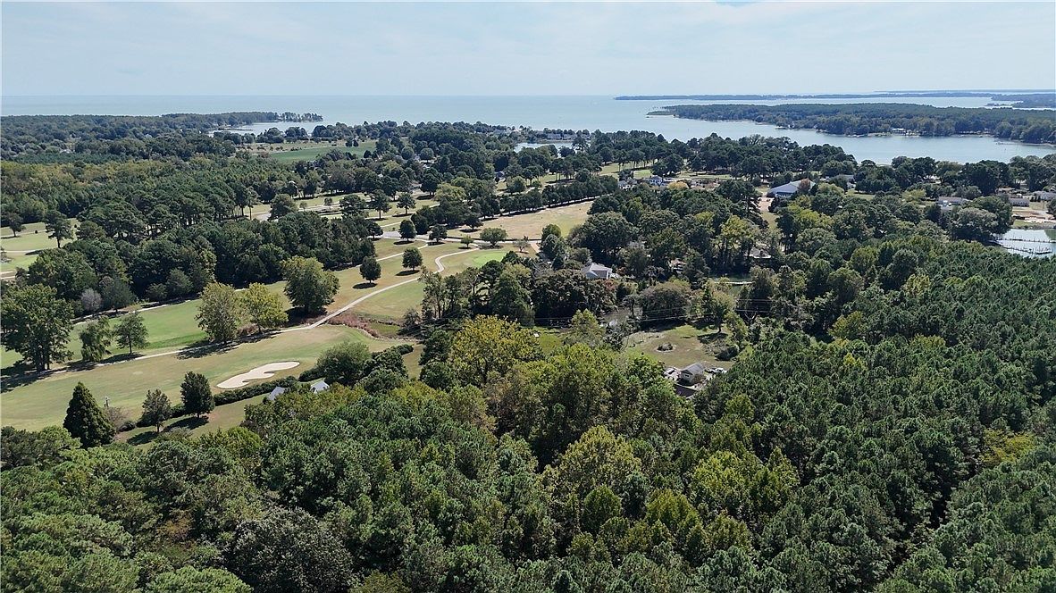 9 Comanchee Ln Kilmarnock, VA 22482  | Land/Lot