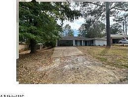 3328 Fleetwood Dr Jackson, MS 39212  | Single Family