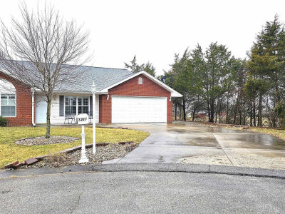 3211 Cherokee Dr Marion, IL 62959