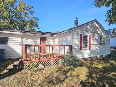 200 W 12th St Johnston City, IL 62951