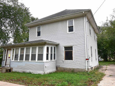 218 Sumner St Waterloo, IA 50703