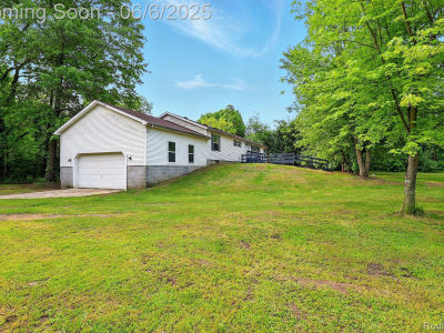 10900 Tuttlehill Rd Milan, MI 48160