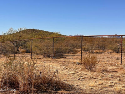 Xx00 W Saguaro Hill Trl Congress, AZ 85332