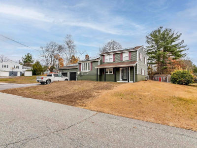 8 Alta Ave Salem, NH 03079