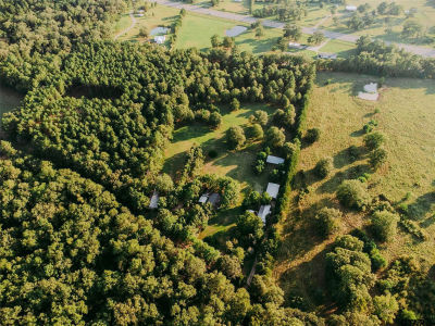 1609 County Rd Wells, TX 75976