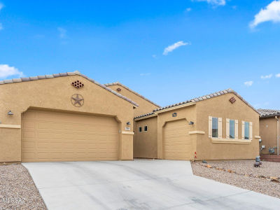 906 N Camino Cerro Morado Green Valley, AZ 85614