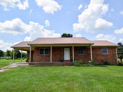 135 Old Highway 52 W Portland, TN 37148