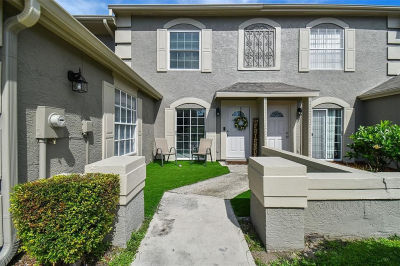 14104 Beauville Ct Tampa, FL 33624