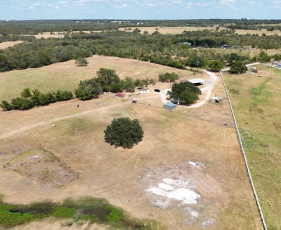 222 Powell Ln Elgin, TX 78621