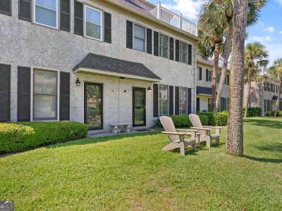 1035 Beachview Dr APT 19 Saint Simons Island, GA 31522