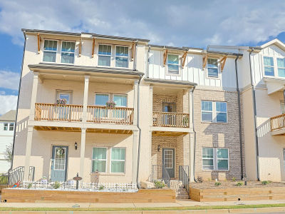 2647 Devon Vale Pl Lawrenceville, GA 30044