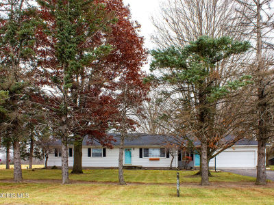 19350 Luckey Rd Pemberville, OH 43450