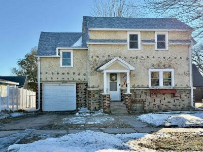 411 14th St NW Mason City, IA 50401