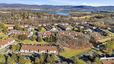 4 The Cres #2414 Clinton, NJ 08809