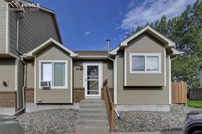 4801 Live Oak Dr Colorado Springs, CO 80916