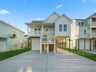 4046 Miramar Ct Galveston, TX 77554
